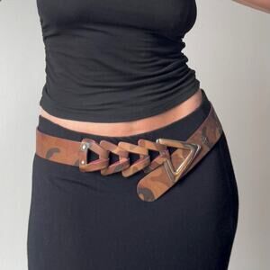 Vintage 2000s MALINI MURJANI Camo Triangle Buckle Leather Belt